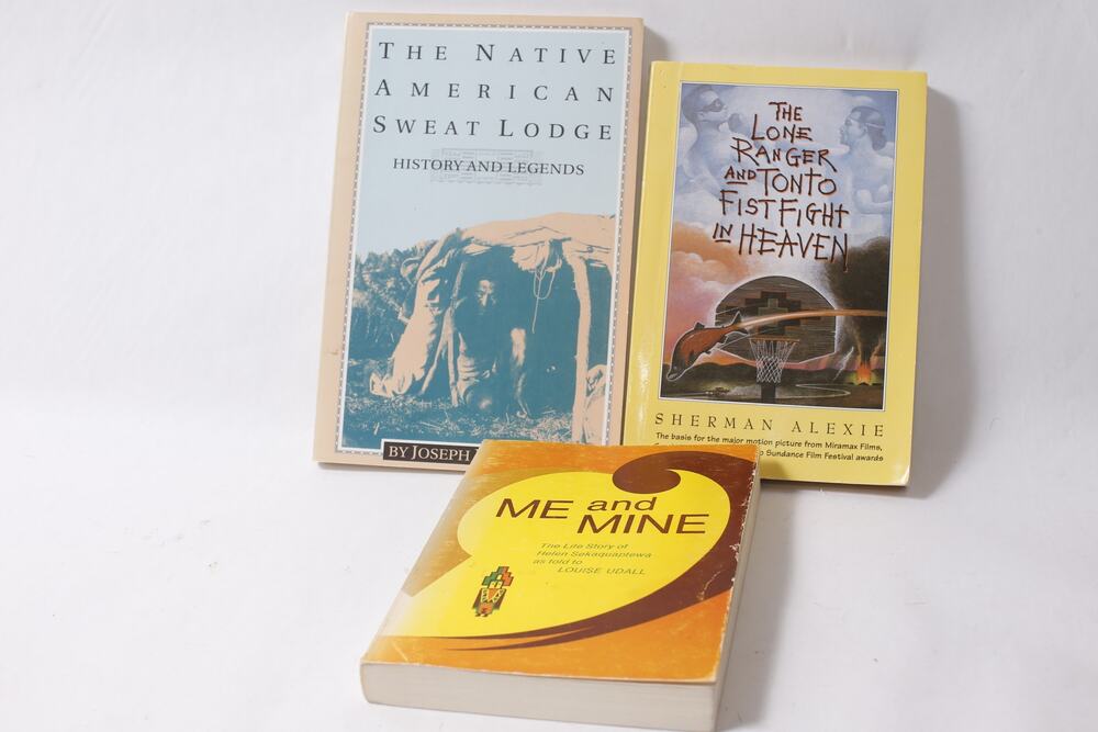 The Native American History and Culture Book Lot Paperback ~ 260914-WH 1152
